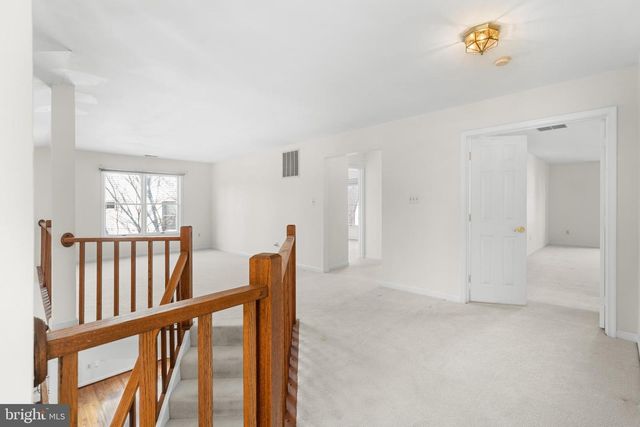 3402 WALNUT HILL CT, Falls Church, VA 22042