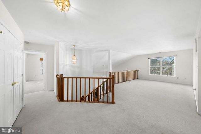 3402 WALNUT HILL CT, Falls Church, VA 22042