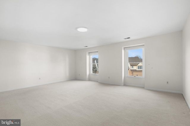 3402 WALNUT HILL CT, Falls Church, VA 22042