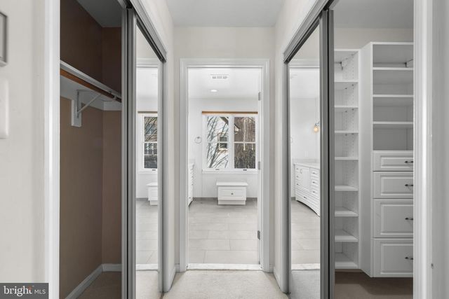 3402 WALNUT HILL CT, Falls Church, VA 22042