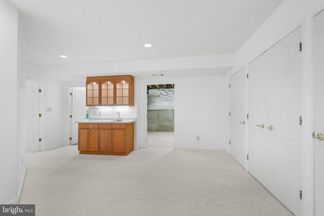 3402 WALNUT HILL CT, Falls Church, VA 22042