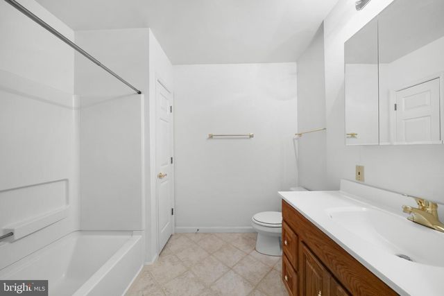 3402 WALNUT HILL CT, Falls Church, VA 22042