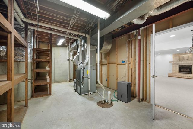 3402 WALNUT HILL CT, Falls Church, VA 22042