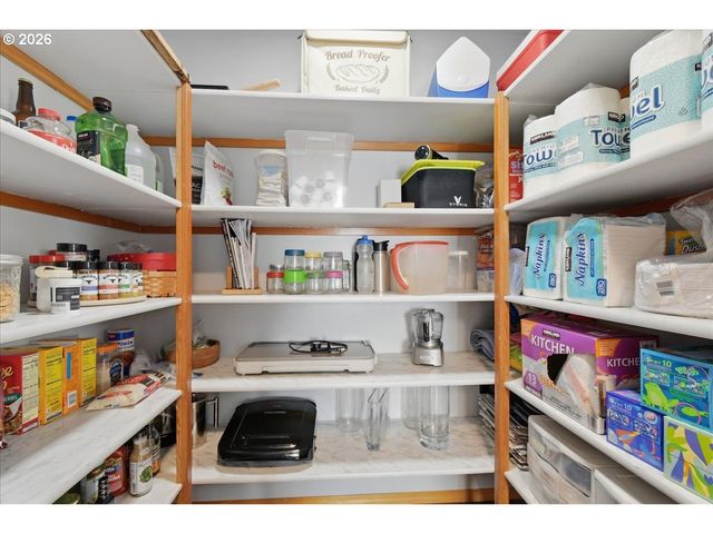 744 E HERITAGE Loop, La Center, WA 98629