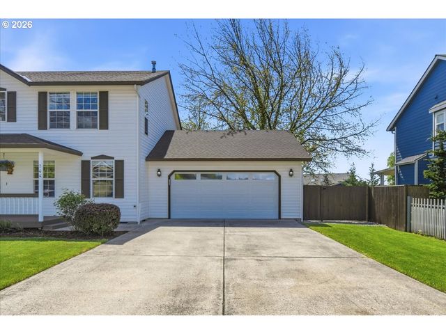 744 E HERITAGE Loop, La Center, WA 98629