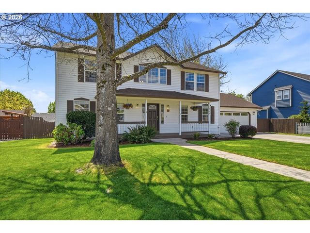 744 E HERITAGE Loop, La Center, WA 98629