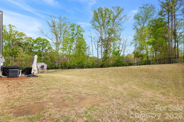 4523 Hunton Dale Road NW, Concord, NC 28027