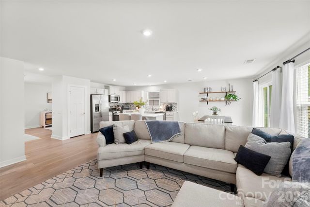 4523 Hunton Dale Road NW, Concord, NC 28027