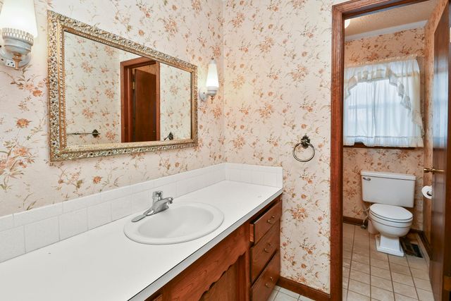 1148 E Woodland Street, Springfield, MO 65807