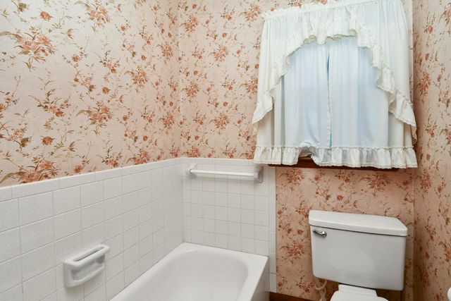 1148 E Woodland Street, Springfield, MO 65807