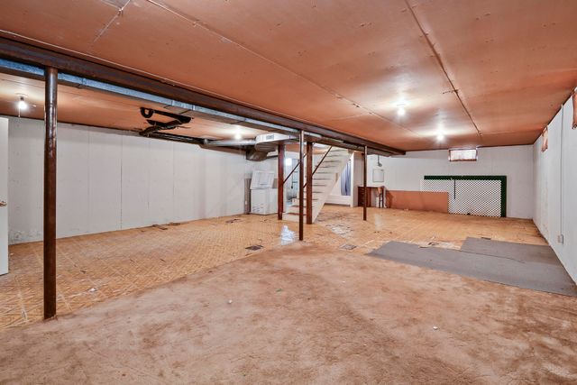 1148 E Woodland Street, Springfield, MO 65807