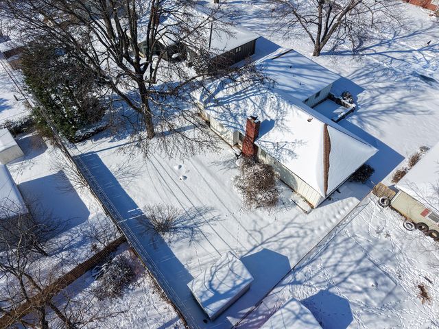 1148 E Woodland Street, Springfield, MO 65807