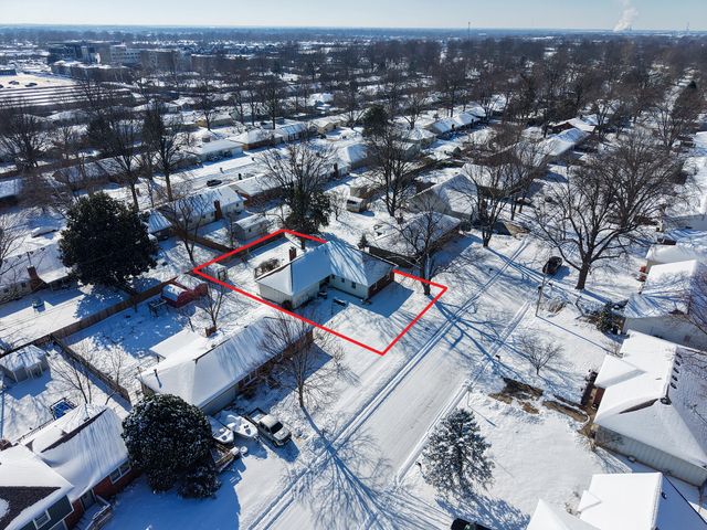 1148 E Woodland Street, Springfield, MO 65807