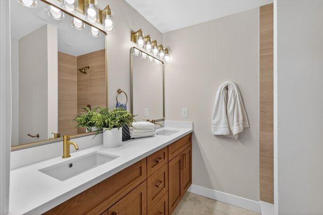 3241 Northwood, Sacramento, CA 95821