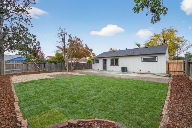 3241 Northwood, Sacramento, CA 95821