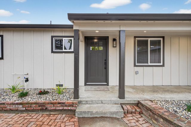 3241 Northwood, Sacramento, CA 95821