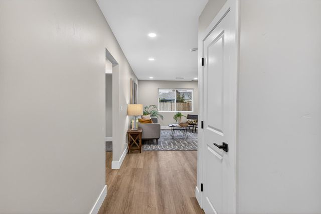 3241 Northwood, Sacramento, CA 95821