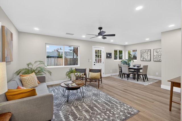 3241 Northwood, Sacramento, CA 95821