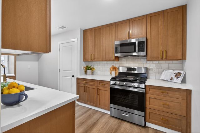 3241 Northwood, Sacramento, CA 95821