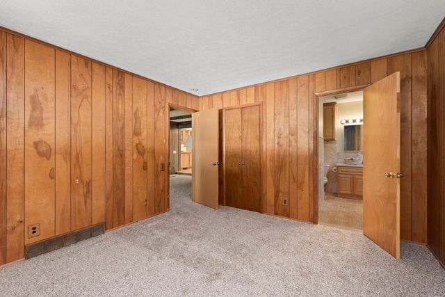 219 Ottawa Drive, Troy, MI 48085