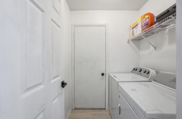 321 Amber Light Circle, Delaware, OH 43015