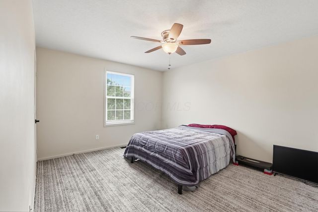 321 Amber Light Circle, Delaware, OH 43015