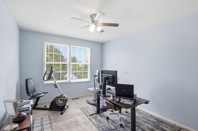 321 Amber Light Circle, Delaware, OH 43015