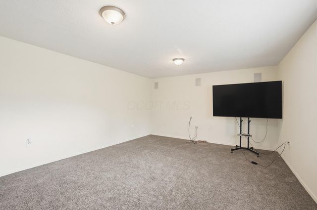 321 Amber Light Circle, Delaware, OH 43015