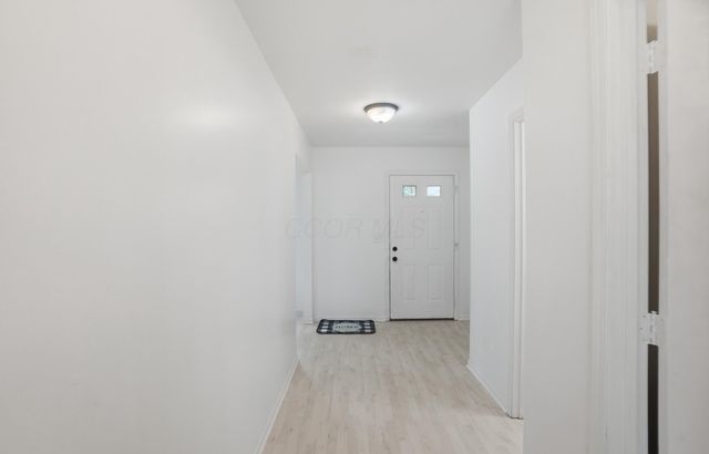 321 Amber Light Circle, Delaware, OH 43015