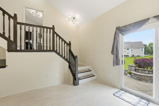 321 Amber Light Circle, Delaware, OH 43015