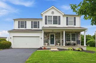 321 Amber Light Circle, Delaware, OH 43015