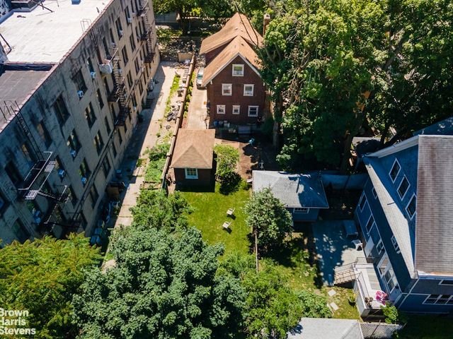 1917 GLENWOOD Road, New York City, NY 11230