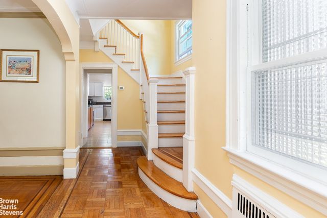 1917 GLENWOOD Road, New York City, NY 11230