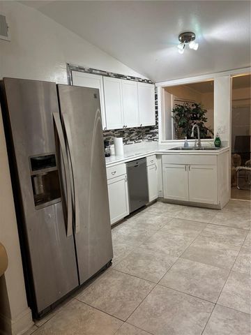 5175 N RONALD REAGAN BOULEVARD, Sanford, FL 32773