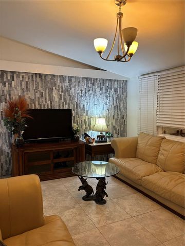 5175 N RONALD REAGAN BOULEVARD, Sanford, FL 32773