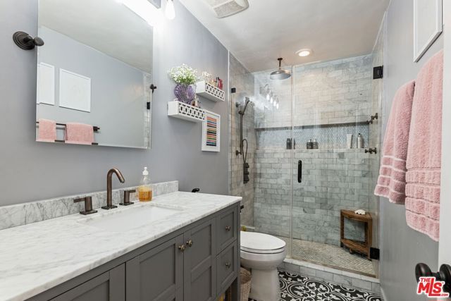 525 S Ardmore Avenue 221, Los Angeles, CA 90020