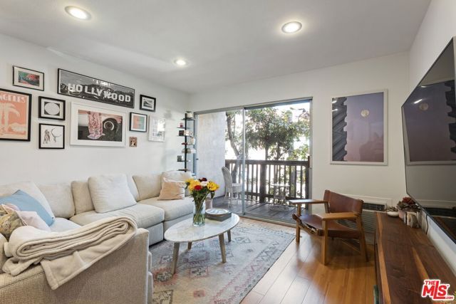 525 S Ardmore Avenue 221, Los Angeles, CA 90020