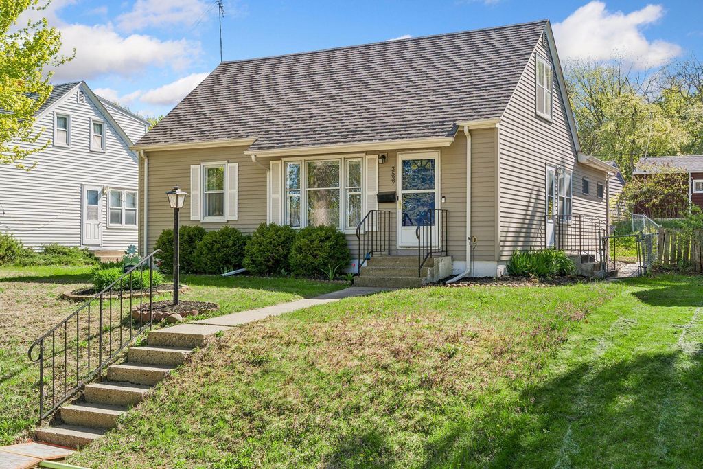 3537 Valley Street NE, Minneapolis, MN 55418