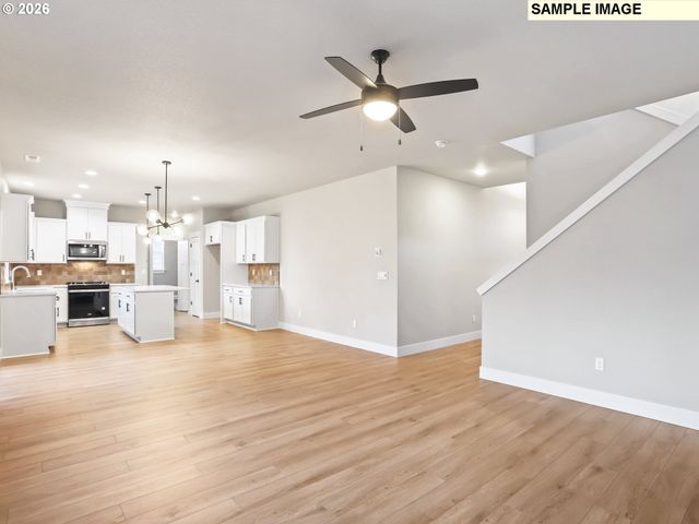 305 E CARIBOU Ct 22, La Center, WA 98629