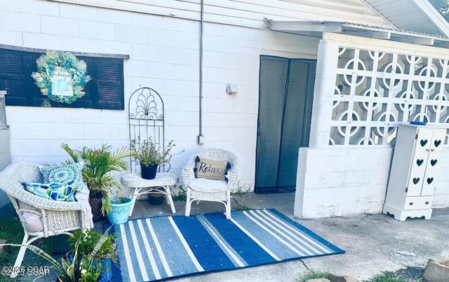 729 S High Avenue A & B, Joplin, MO 64801