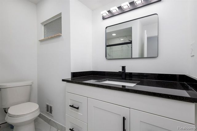 2703 Downey Drive, Troy, MI 48083