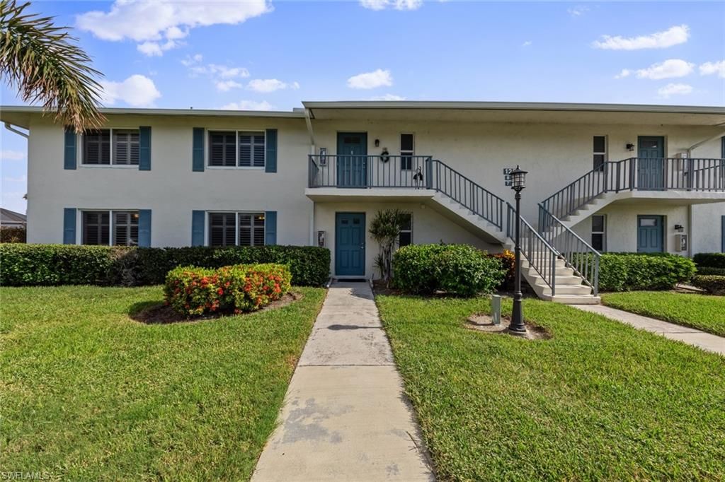 125 Penny LN # 7, Naples, FL 34112