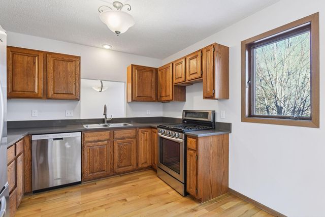 3664 Abbey Way D, Eagan, MN 55123