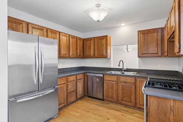 3664 Abbey Way D, Eagan, MN 55123