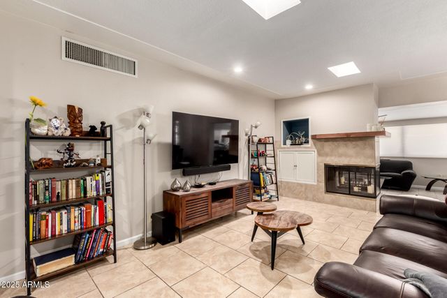 5129 N 18TH Place, Phoenix, AZ 85016