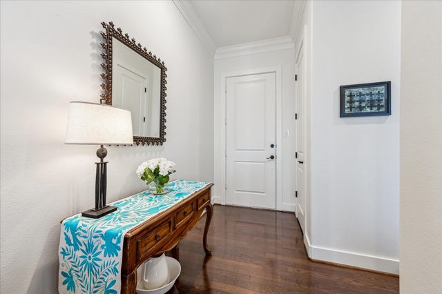 510 Lovett Boulevard 310, Houston, TX 77006