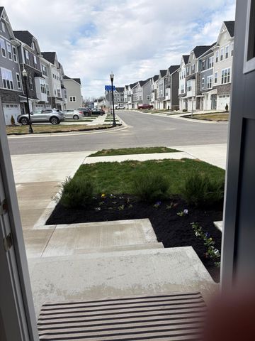 252 Via Corso, Delaware, OH 43015