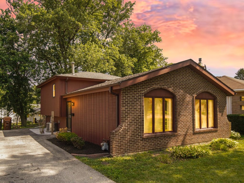 2816 Tennyson Place, Hazel Crest, IL 60429 — exterior