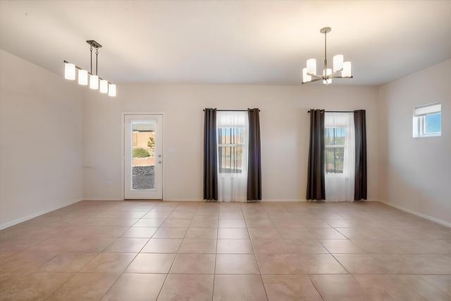 2513 Istle Road NE, Rio Rancho, NM 87124