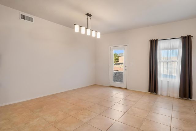 2513 Istle Road NE, Rio Rancho, NM 87124